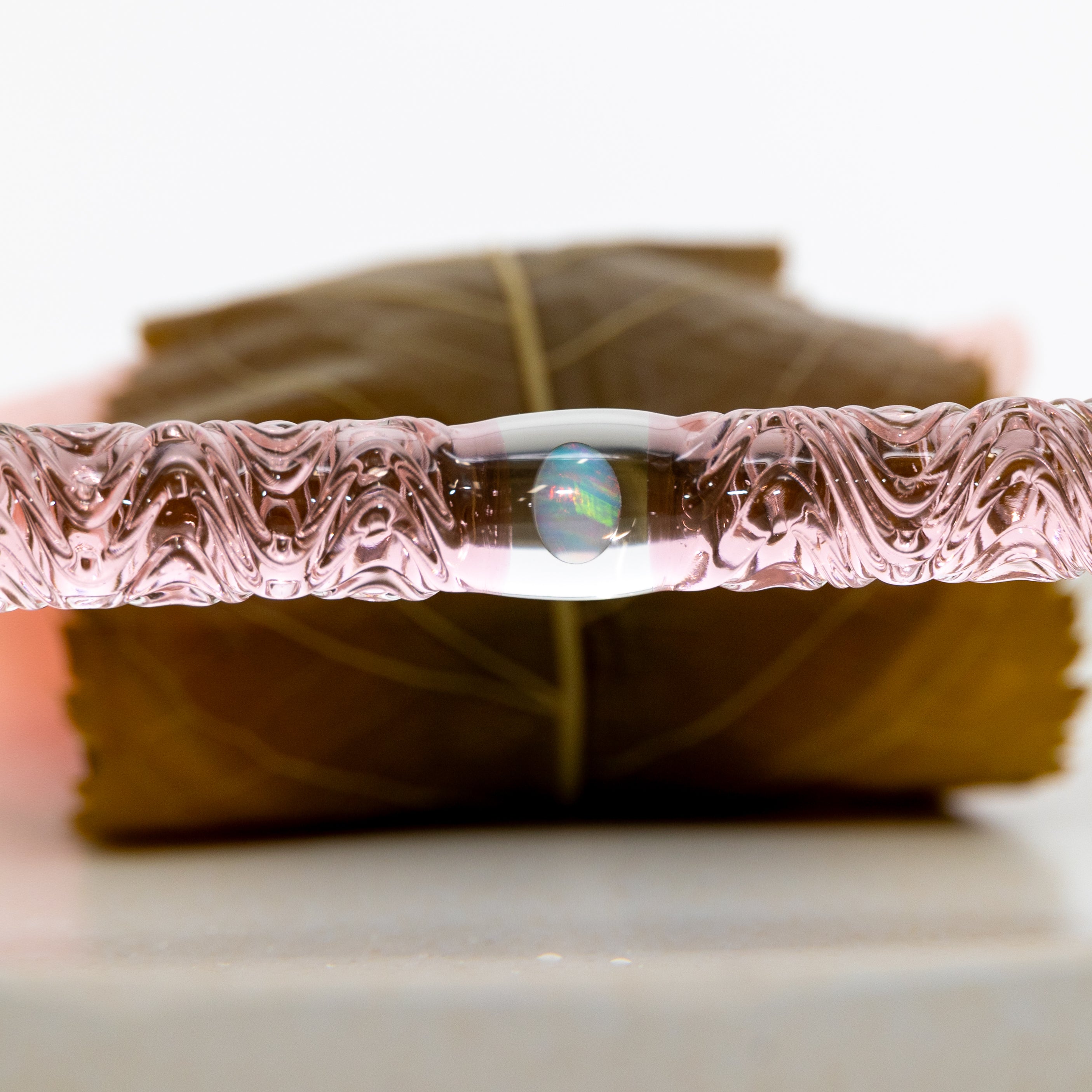 Synchronicity Glass Art ¡Á BUNGUBOX Glass Pen Sakura Mochi