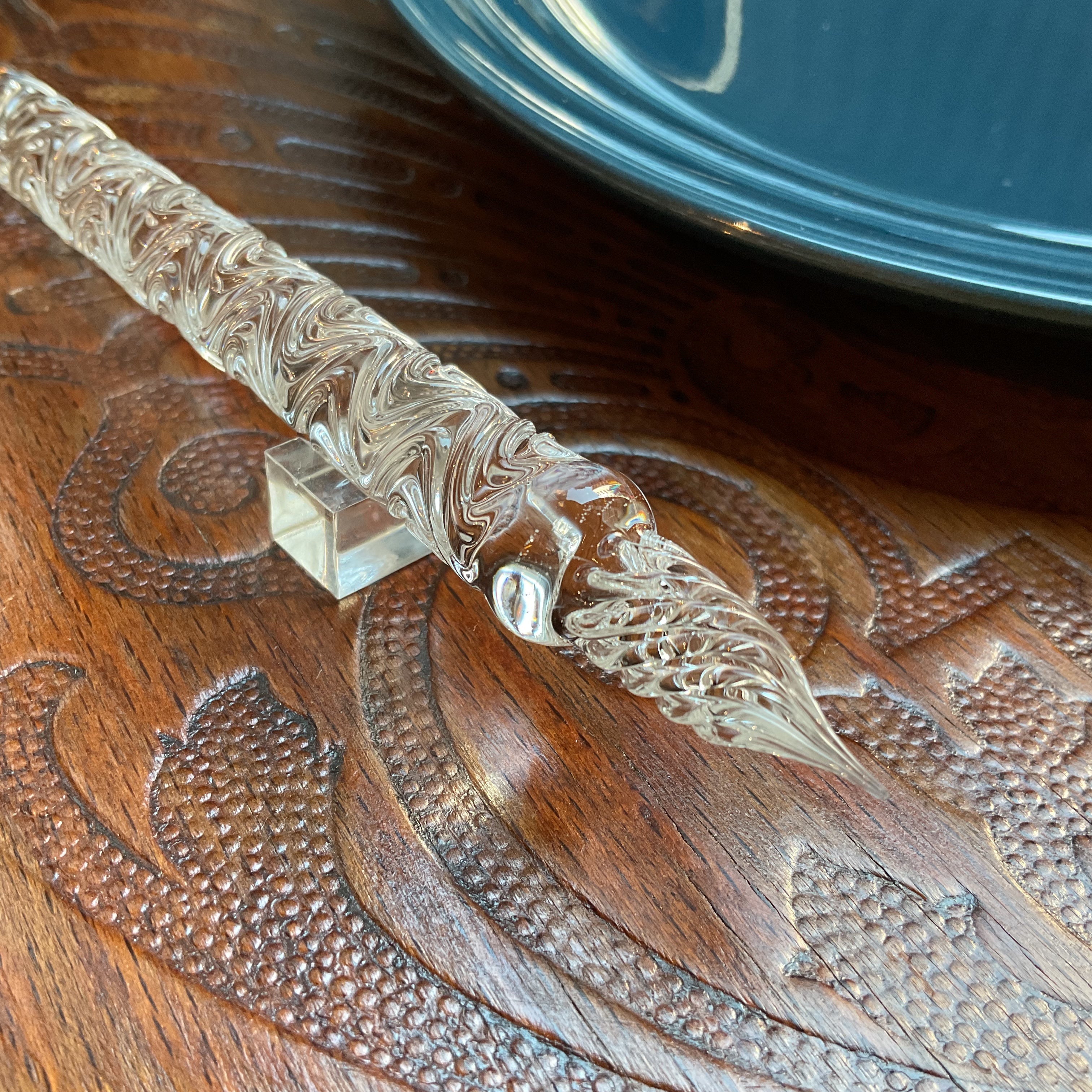 Clear Swell Glass Pen. BUNGUBUX x Synchronicity Glass Art